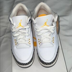 Jordan Air 3 Retro in White and yellow